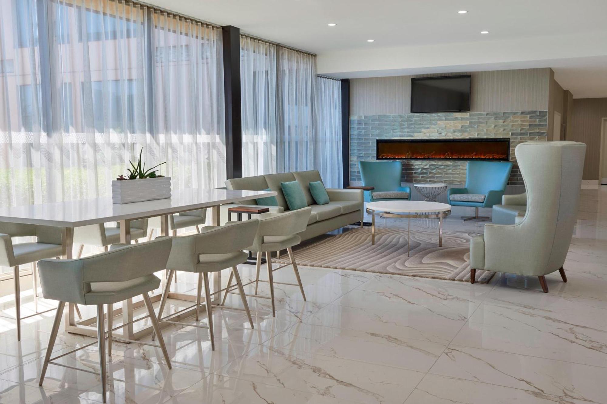 เอลเลเมนต์ โทรอนโตแอร์พอร์ต Hotel มิสซิสซอกา ภายนอก รูปภาพ